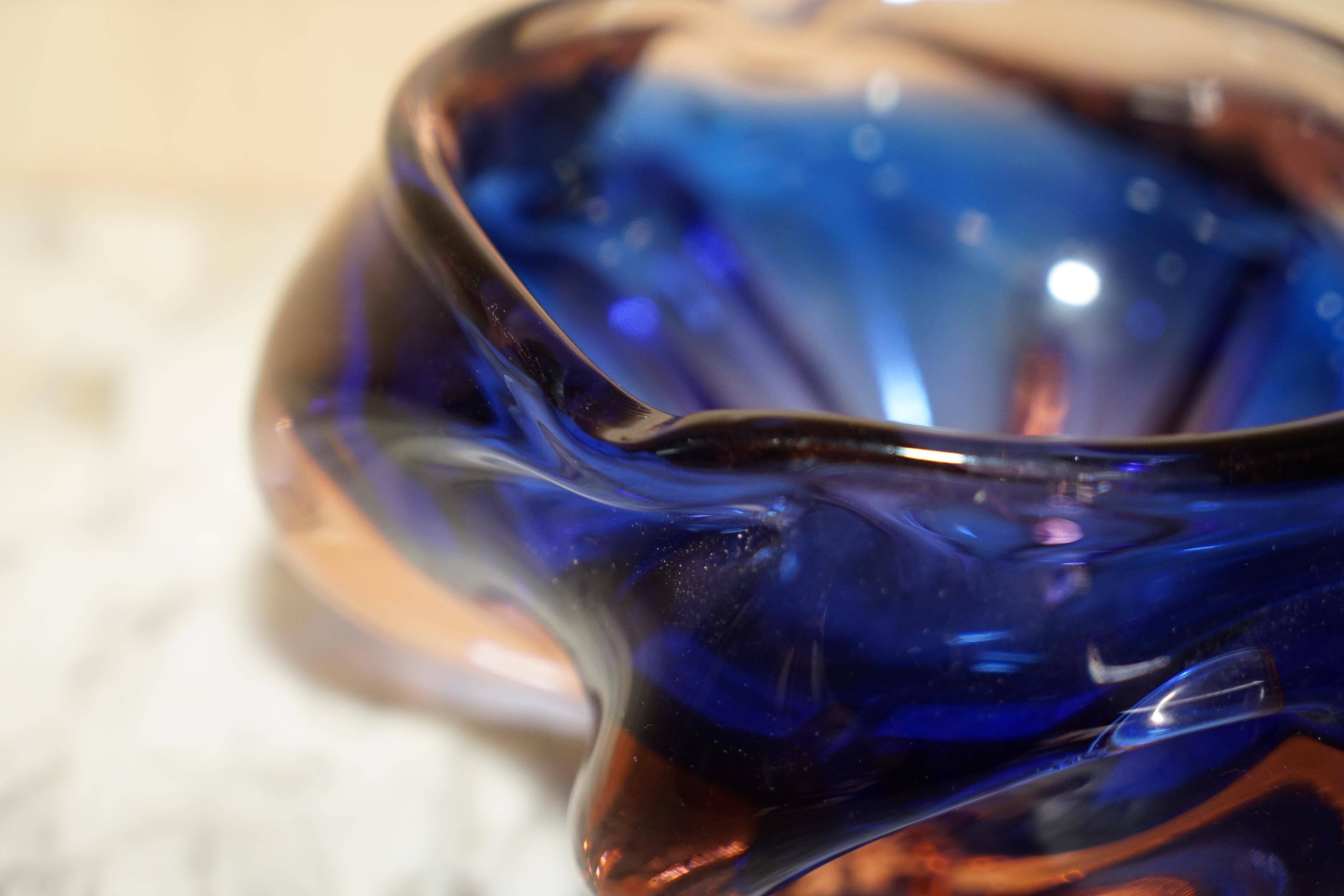 Decorative glass floral bowl