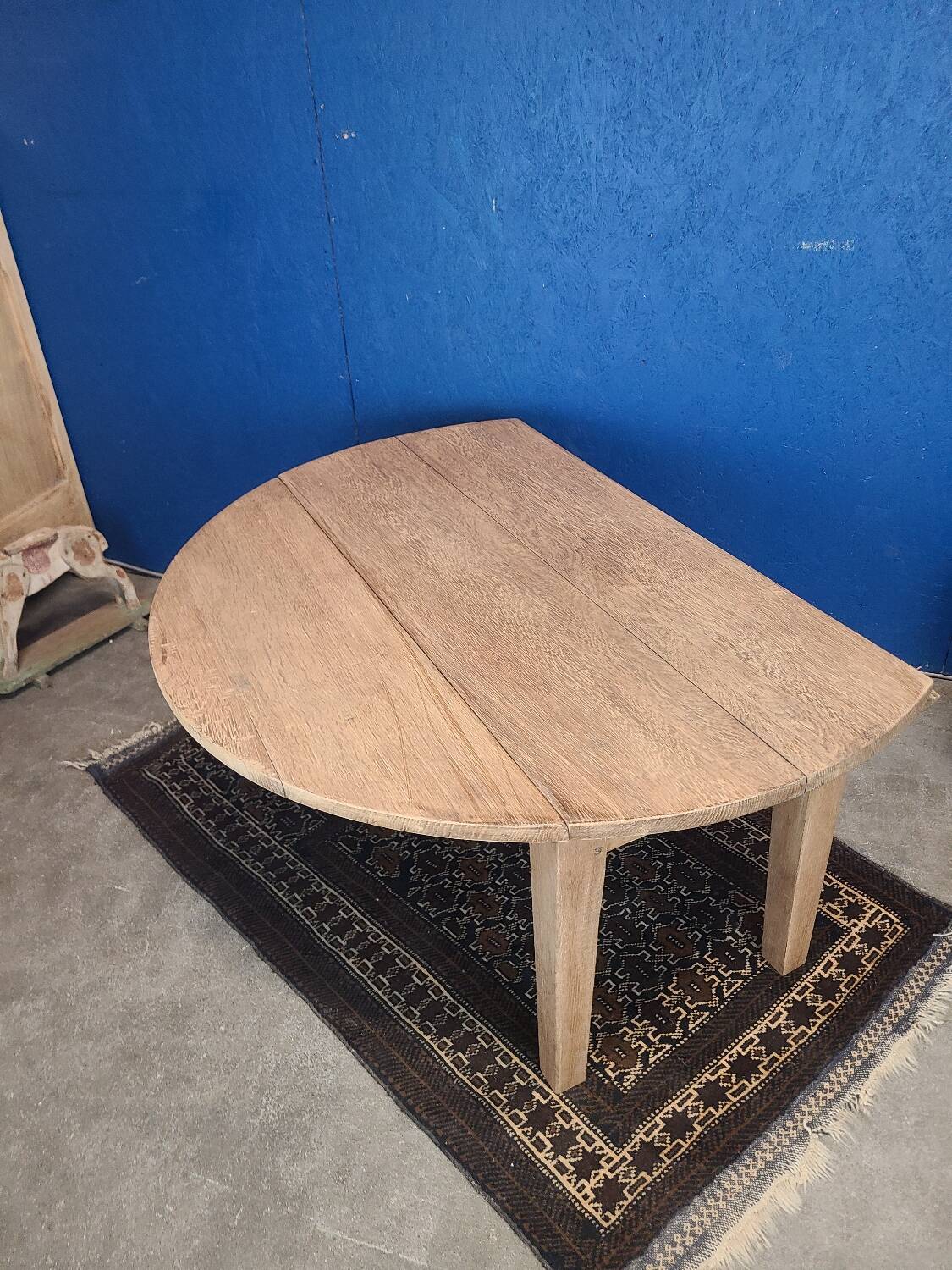 Vintage farmhouse coffee table with flap