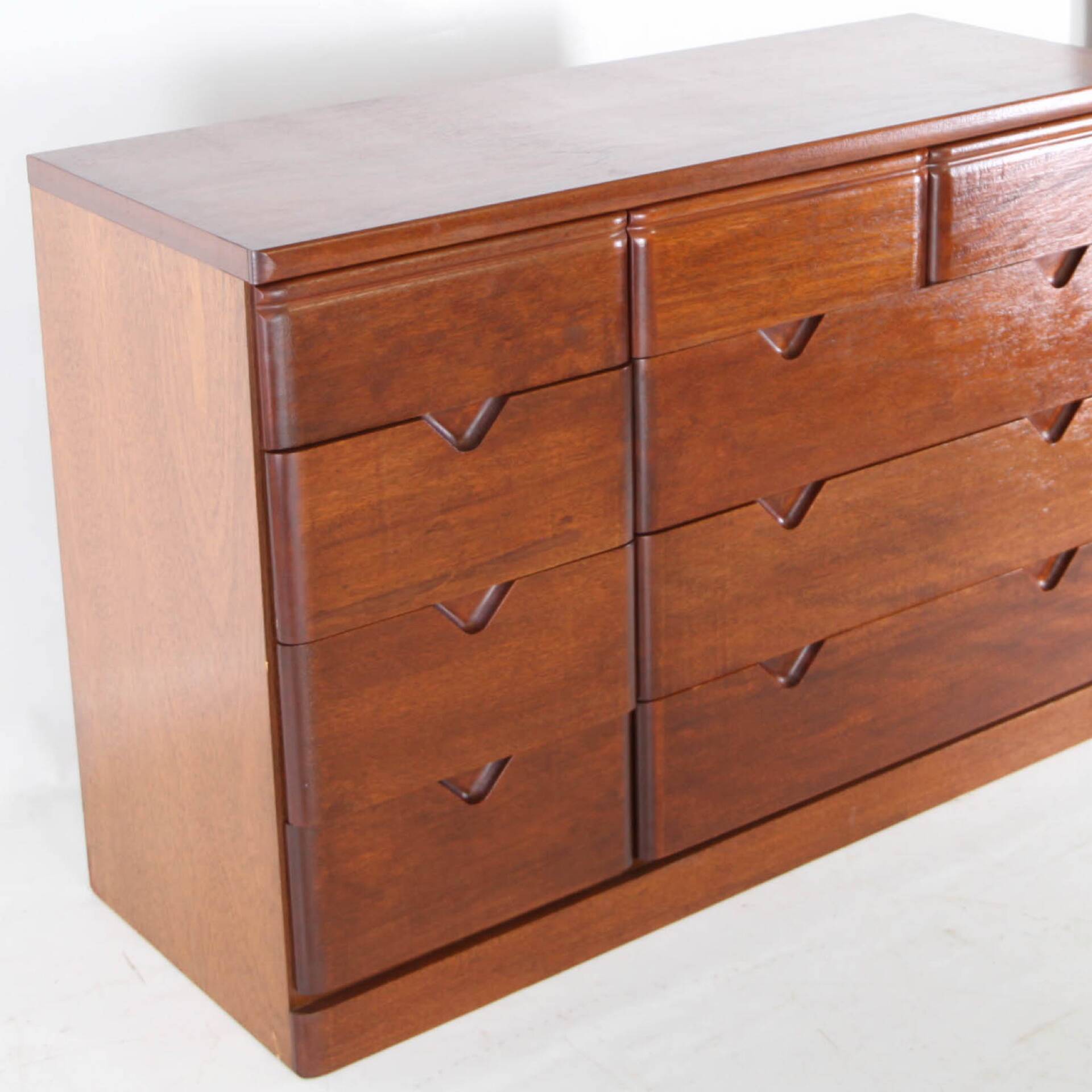 Japanese commode