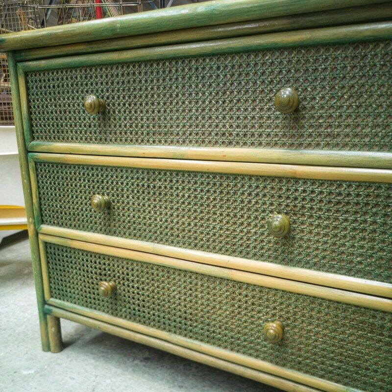 Commode en rotin et cannage