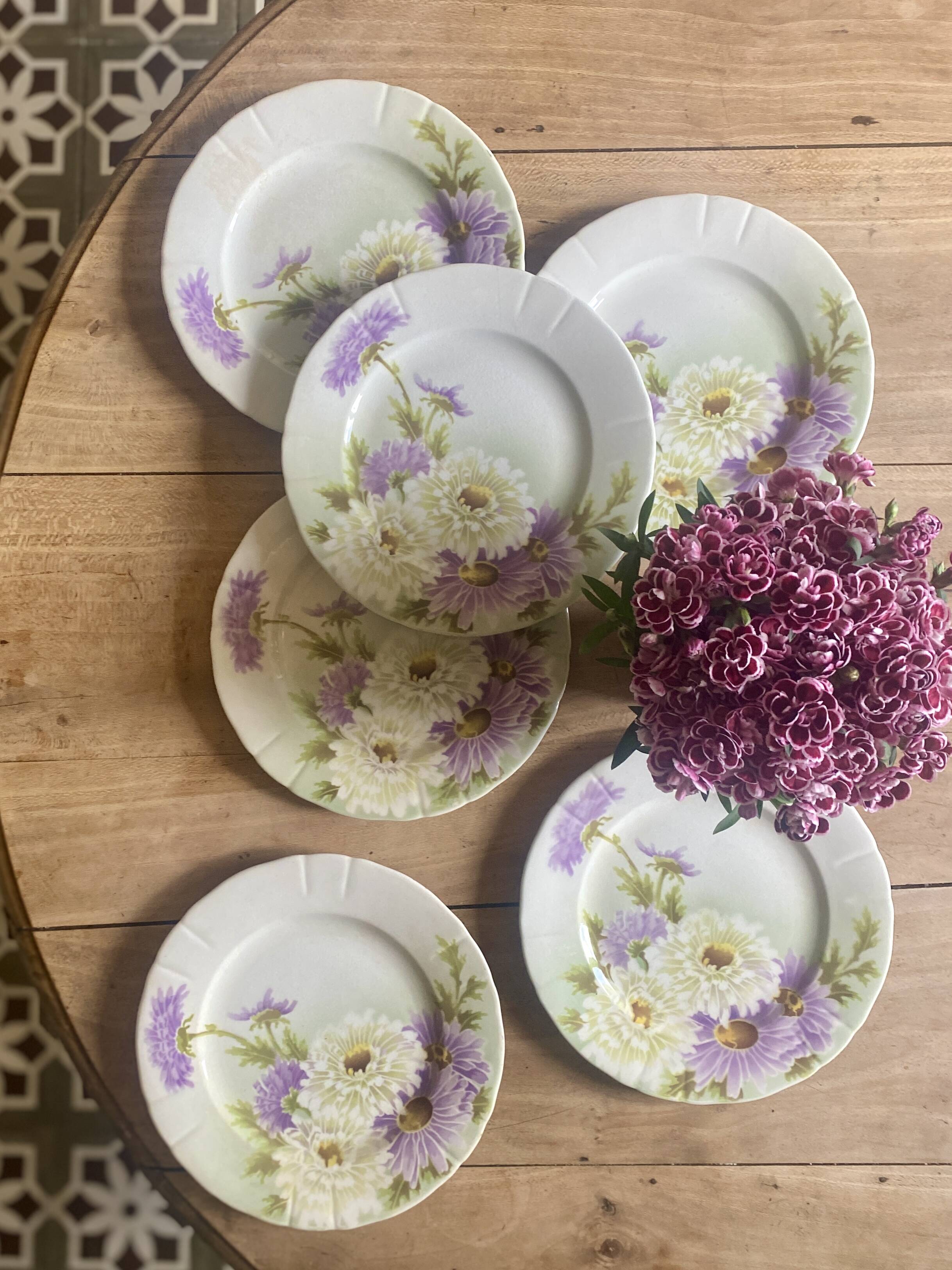Set of 6 old flat plates - Reine Marguerite de KG Lunéville -