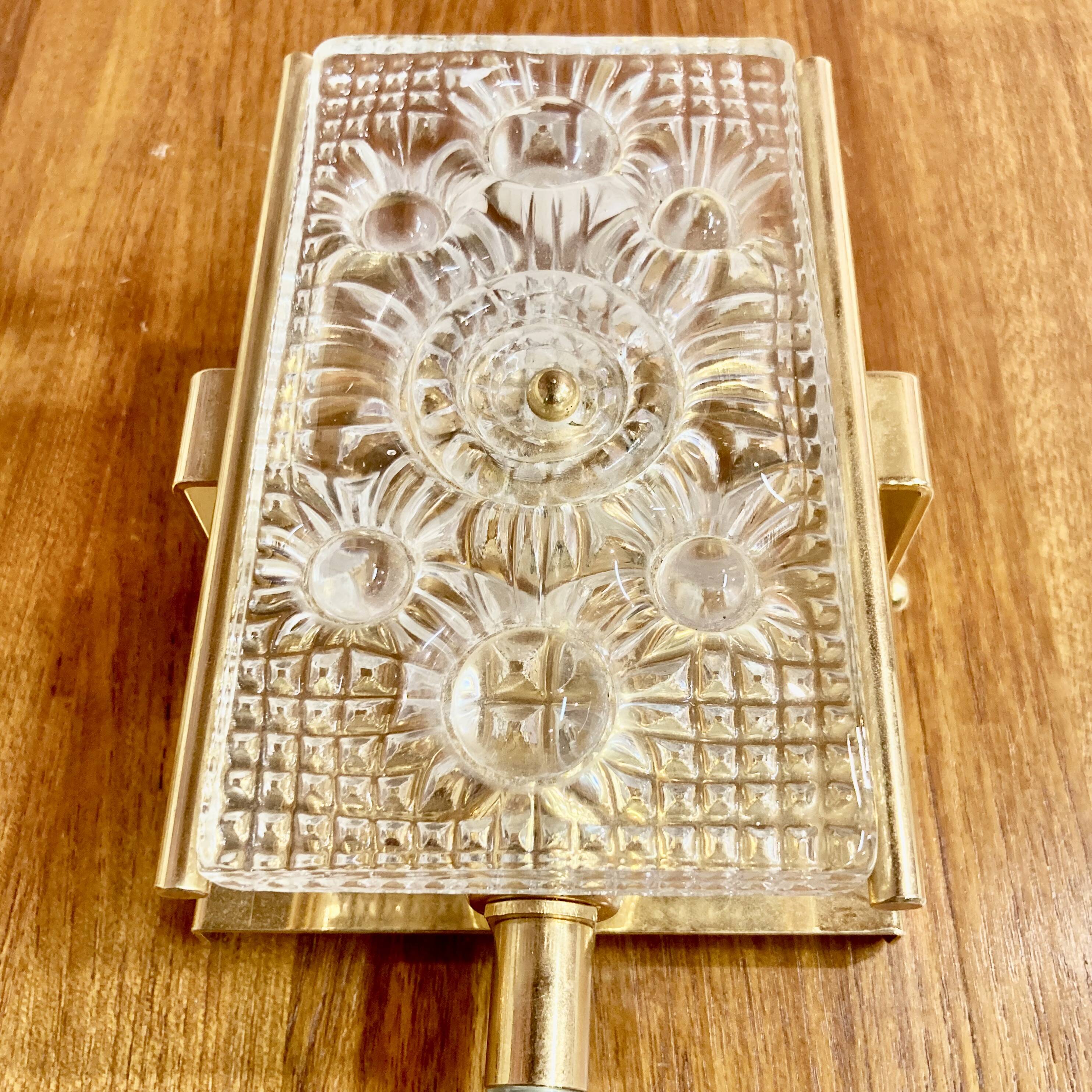 PAIR OF GLASS WALL LIGHTS SCANDINAVIAN DESIGN 1950.