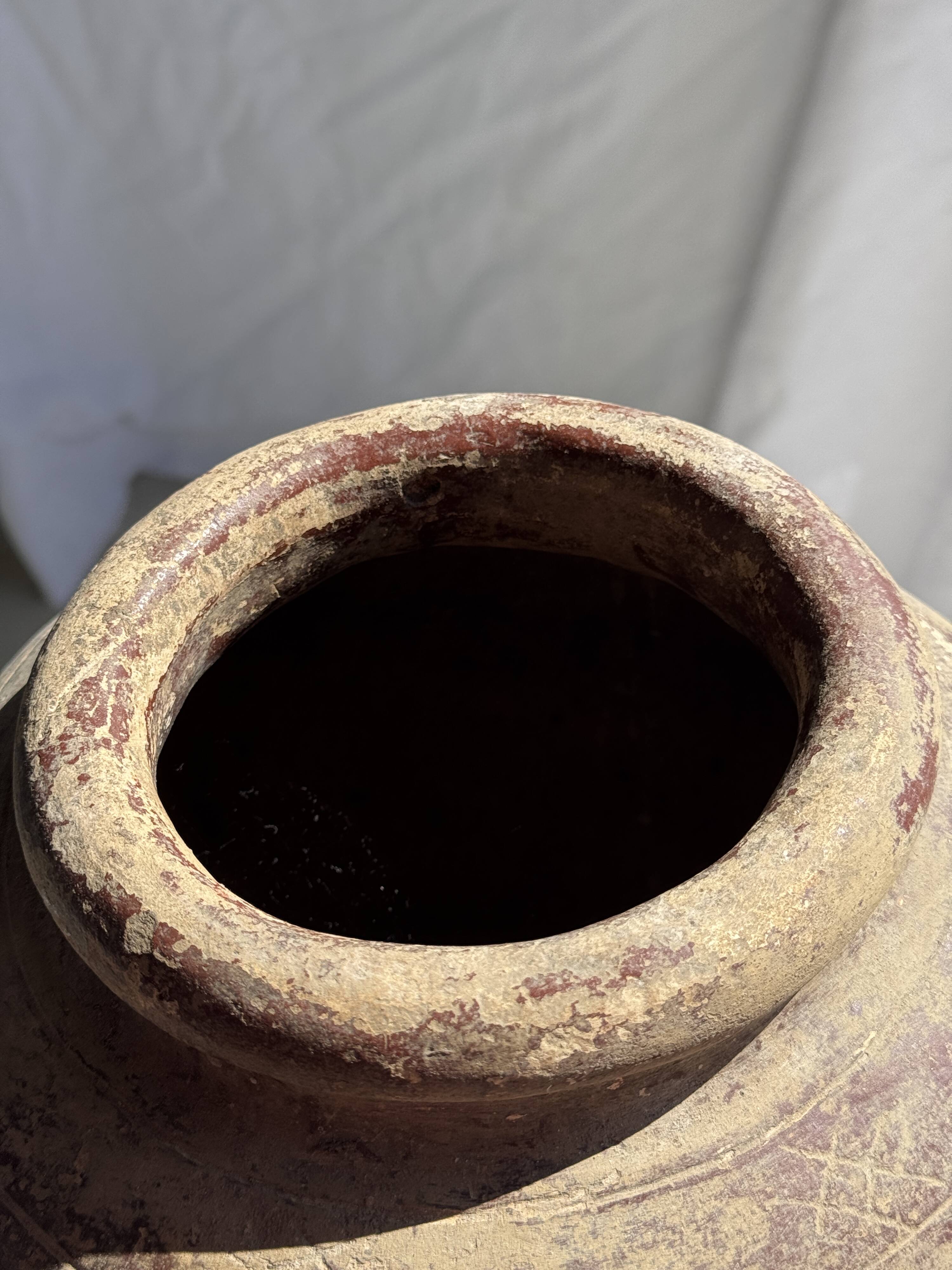 Borneo vase in brown terracotta (1) H35 D23