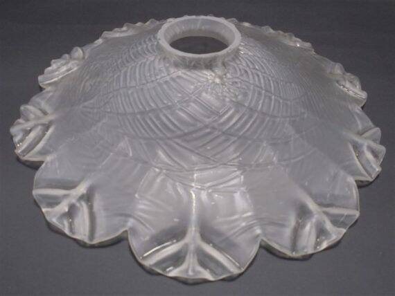 Suspension (spider web decor)