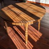 Drum type dining table