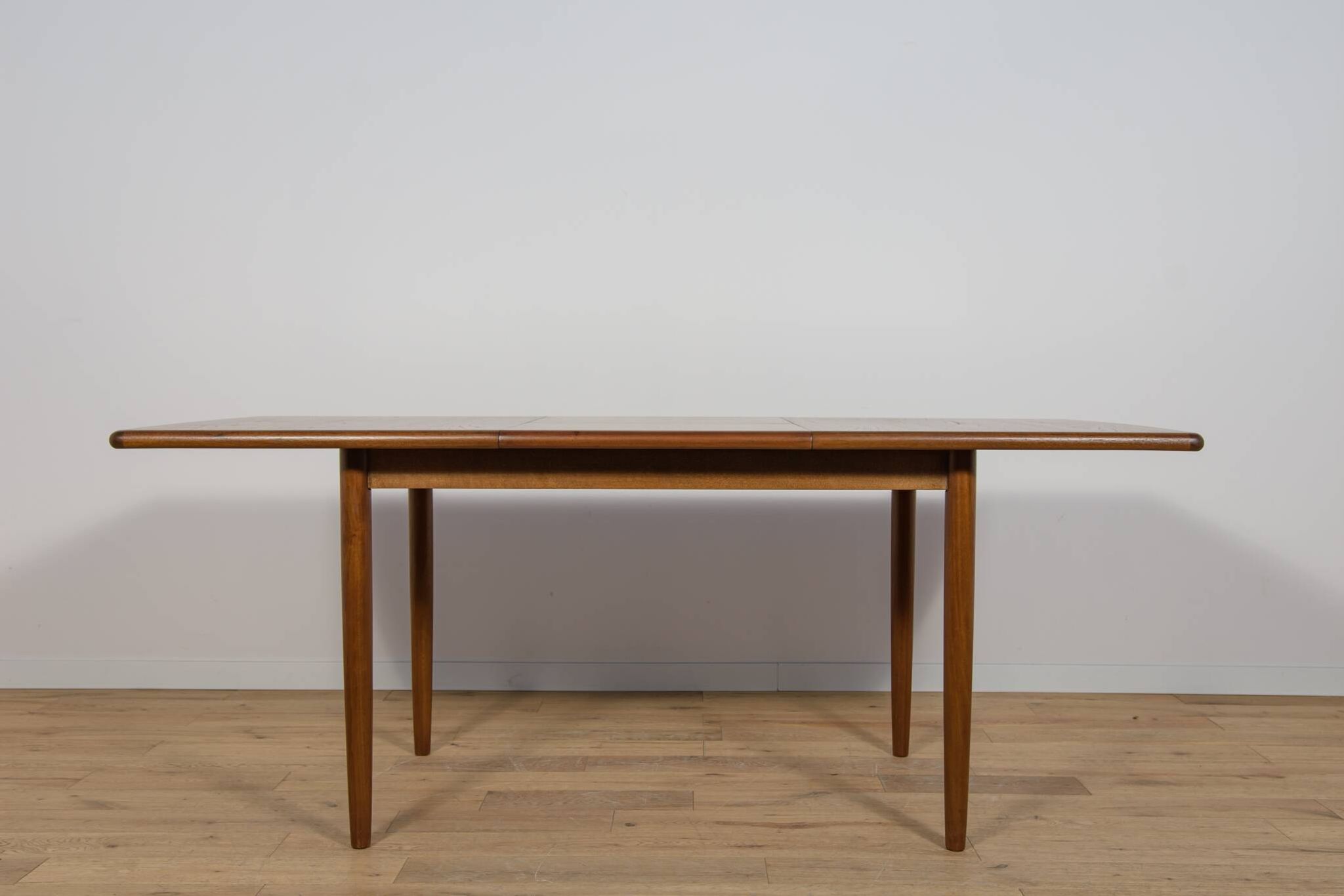Table à manger rectangulaire extensible du milieu du siècle de Meredew, Royaume-Uni