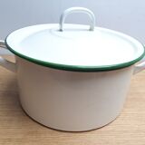 Enamelled pot