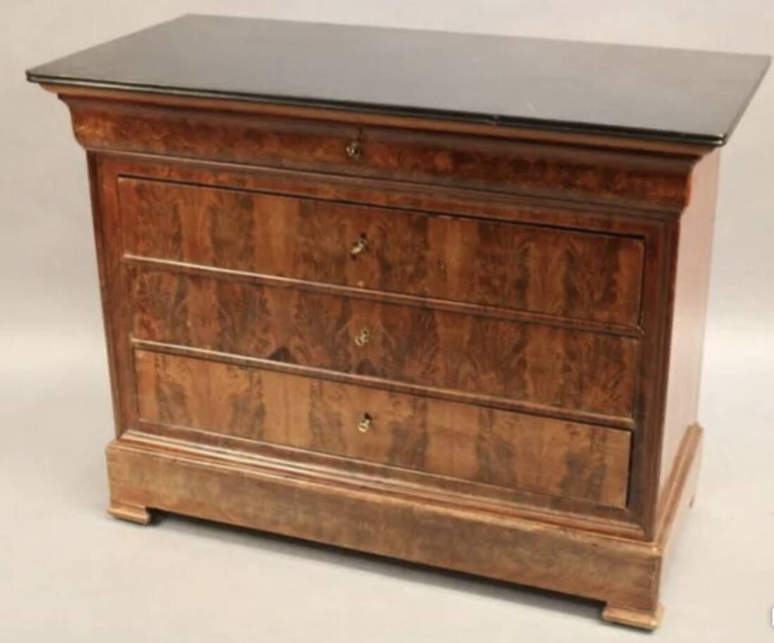 Mahogany and marble chest of drawers (Louis Philippe style)
