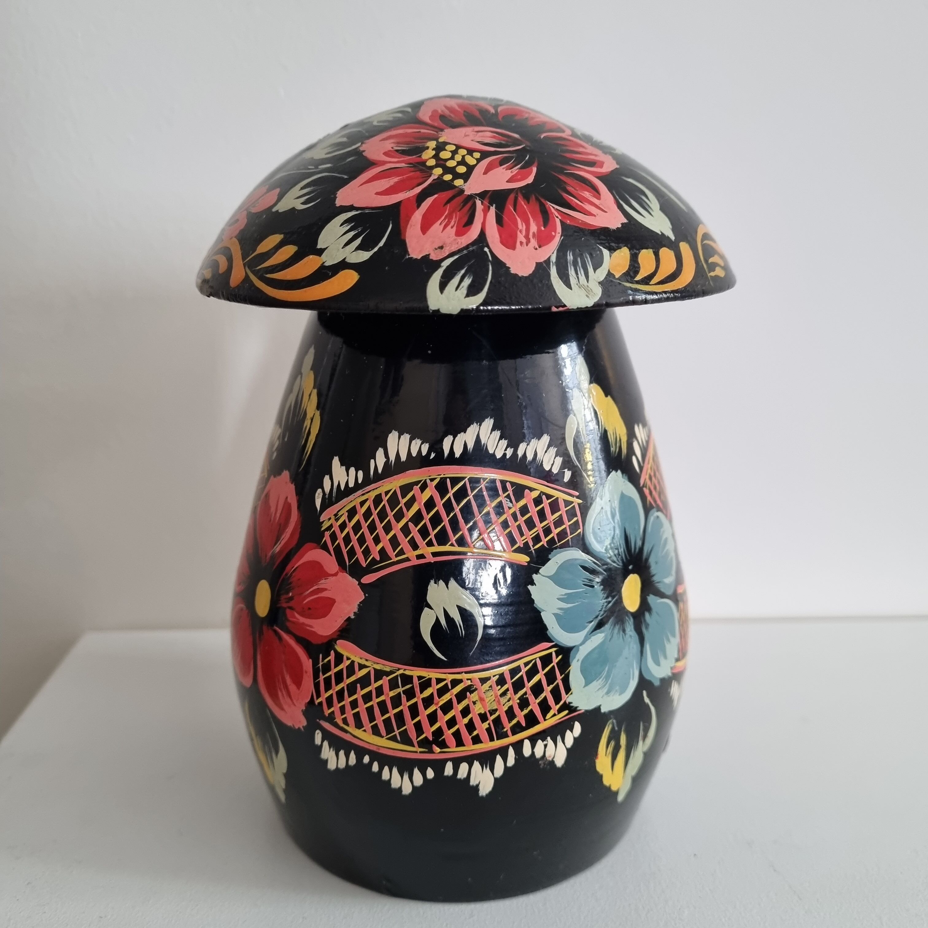 Wooden box vintage painted décor