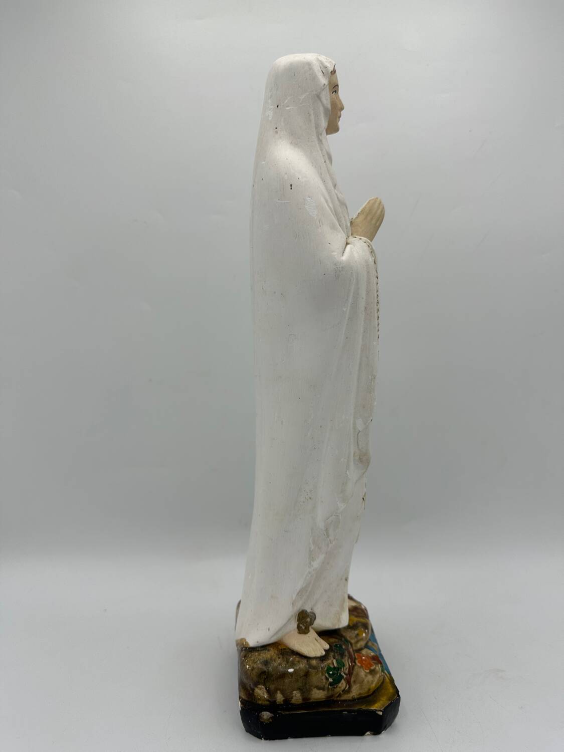 Virgin Mary statuette