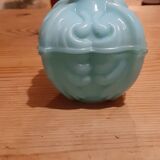 Fair opaline light blue