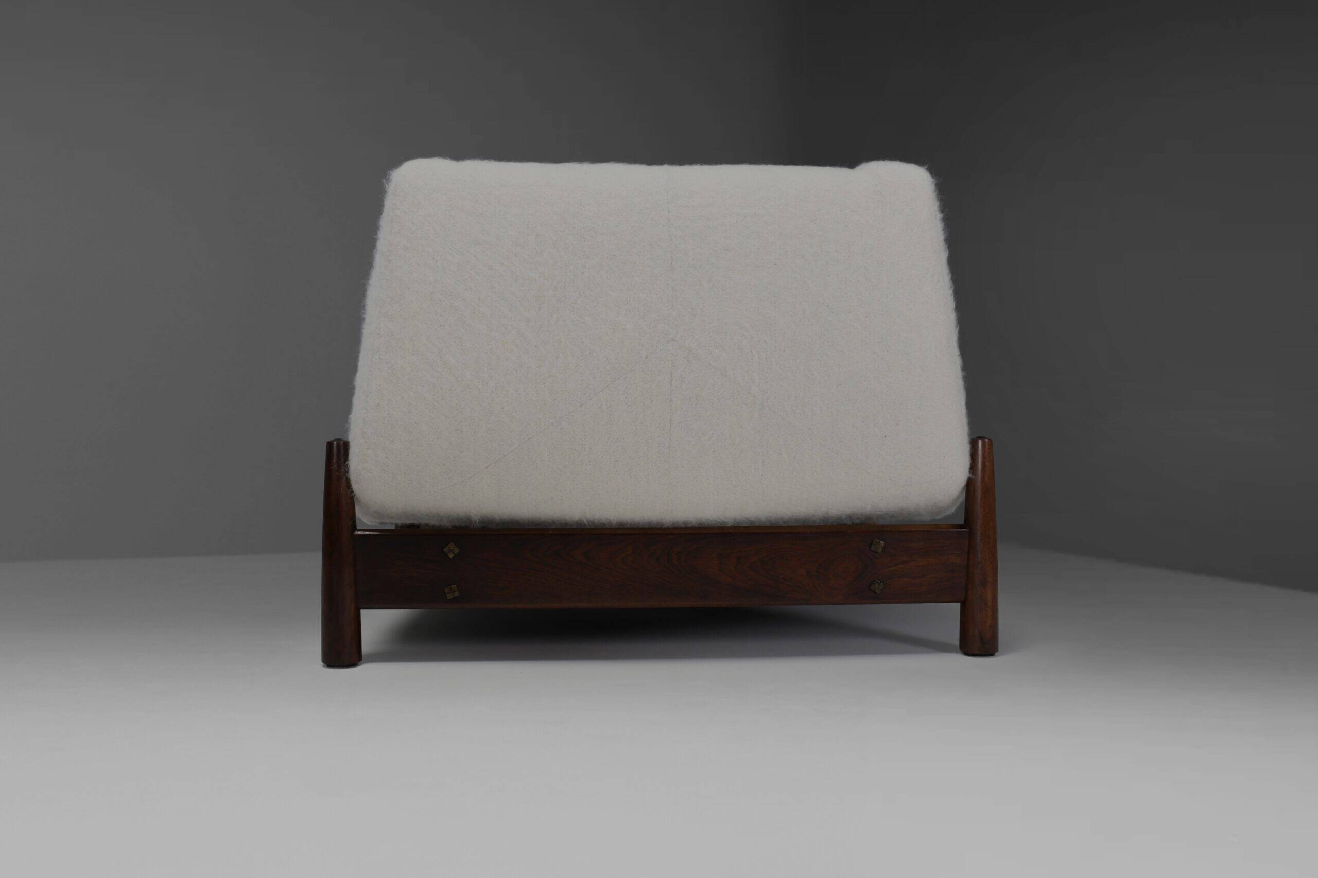 Pair of rosewood lounge chairs by Móveis Cimo, Brazil 1950s