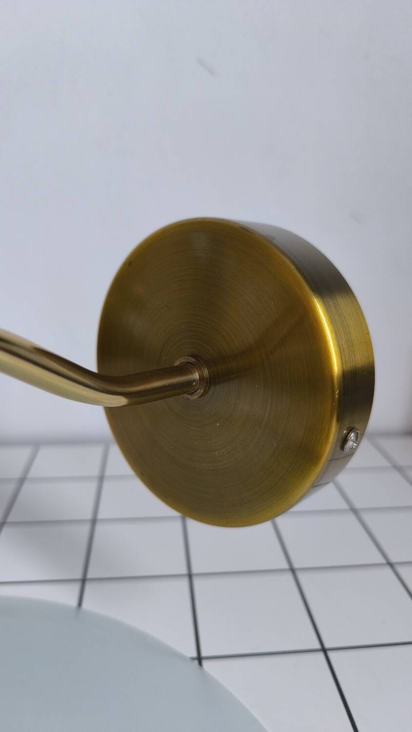 Applique en opaline lisse et laiton doré