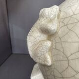 Ceramic lamp with frog decoration