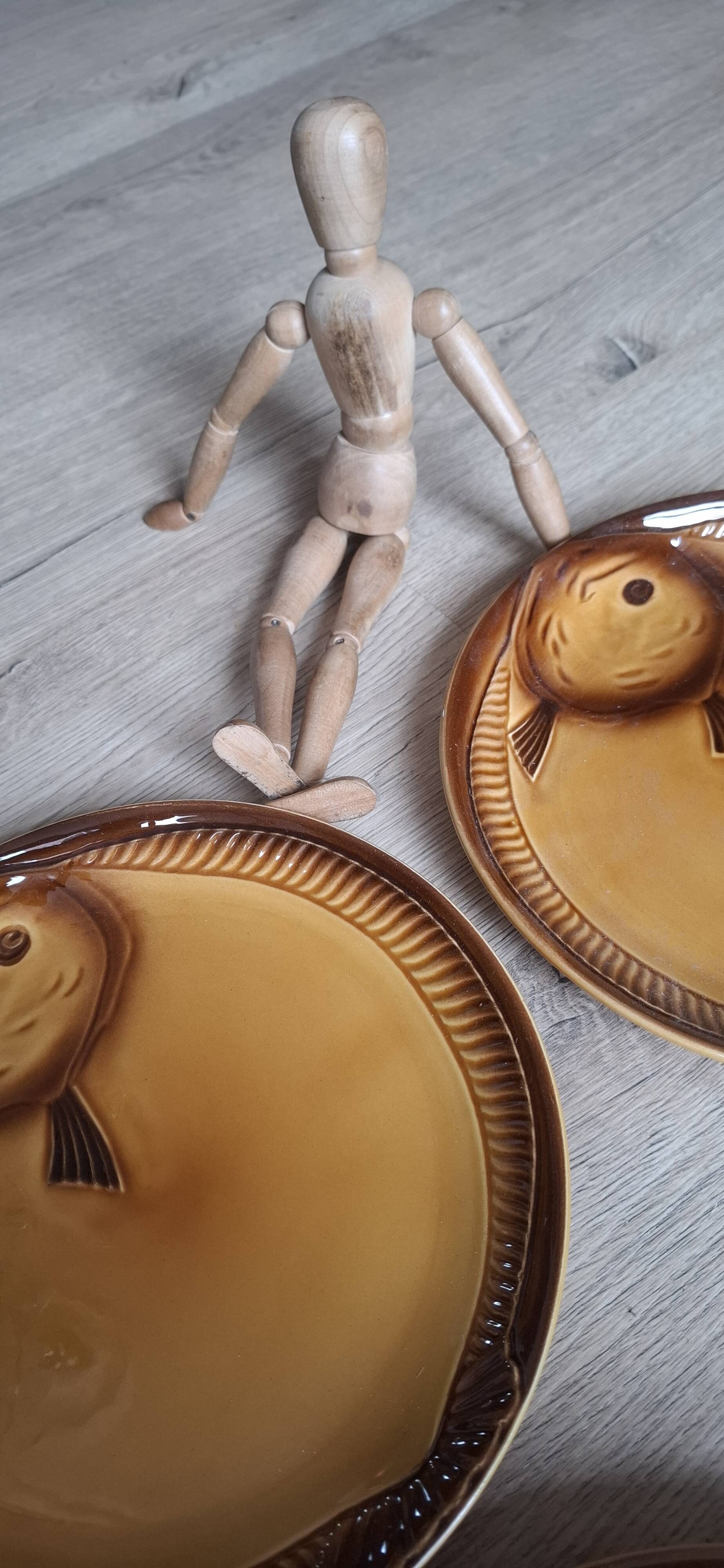 Set of 6 fish plates from Moulin des Loups