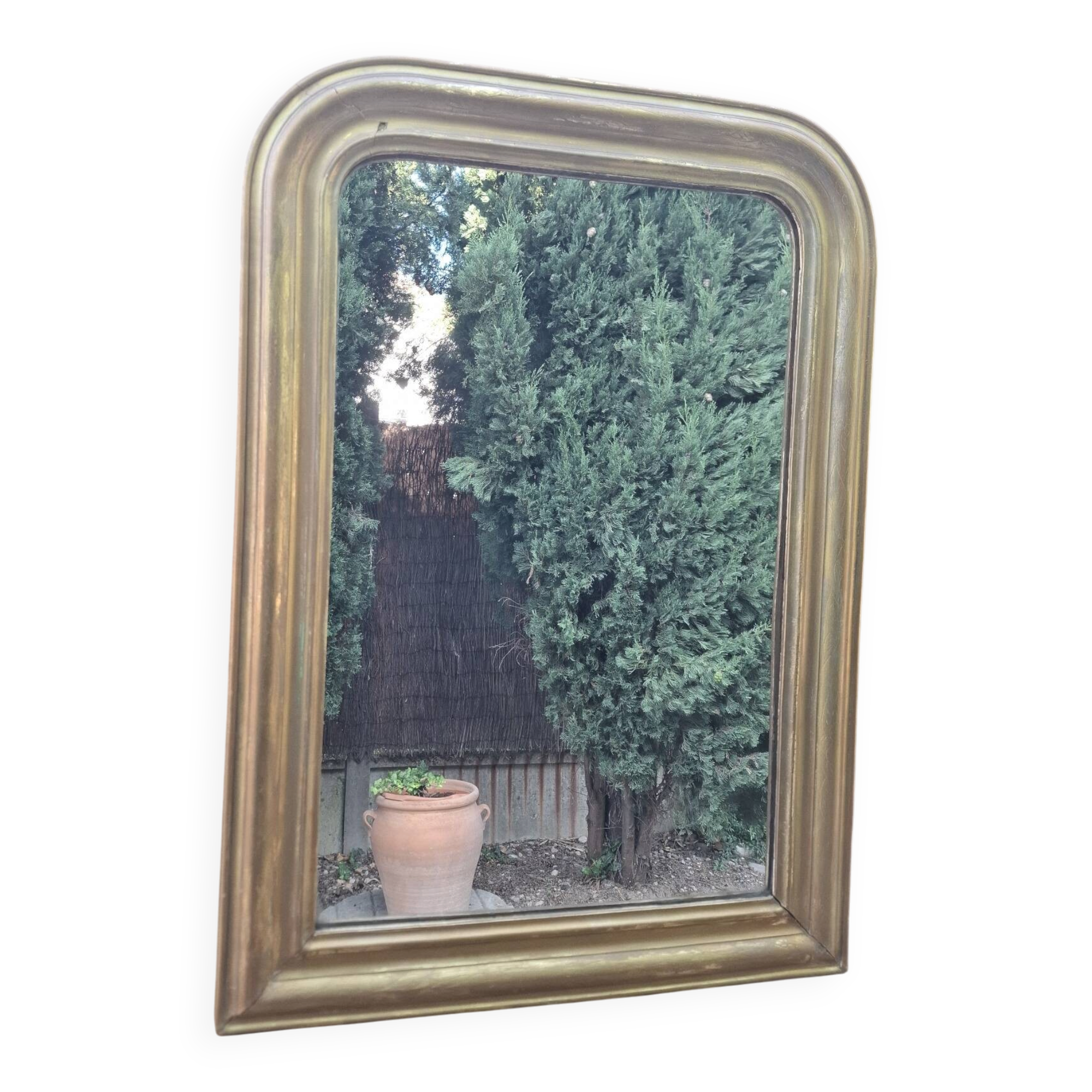 Golden mirror