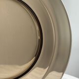 Plat en verre fumé, design moderne.