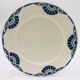 Série de 6 assiettes plates dépareillées.