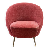 Organic armchair from the 1950s