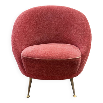 Organic armchair from the 1950s