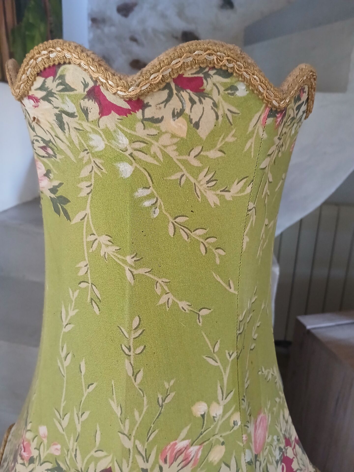 Antique lamp in Italian ceramic