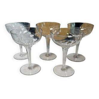 Set of 5 champagne glasses