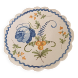 Scalloped decorative plate