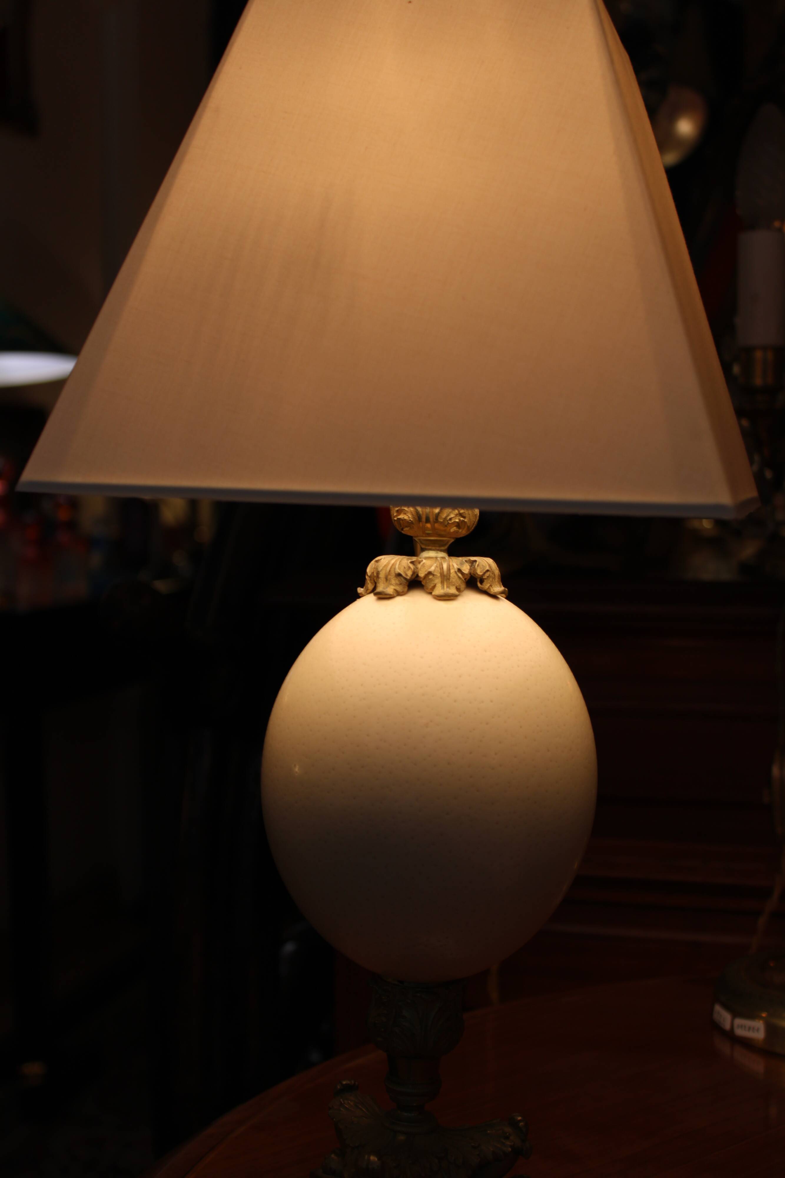 Paire de lampes, oeufs d'autruche