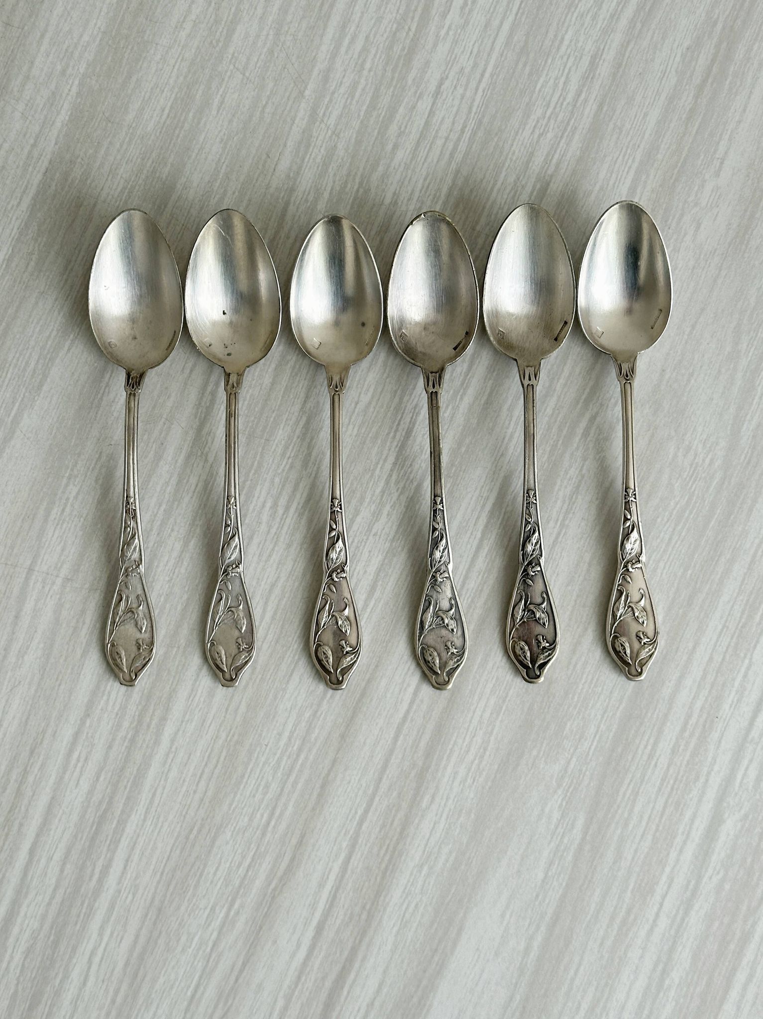 Lot de 6 petites cuillères en métal