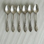 Lot de 6 petites cuillères en métal