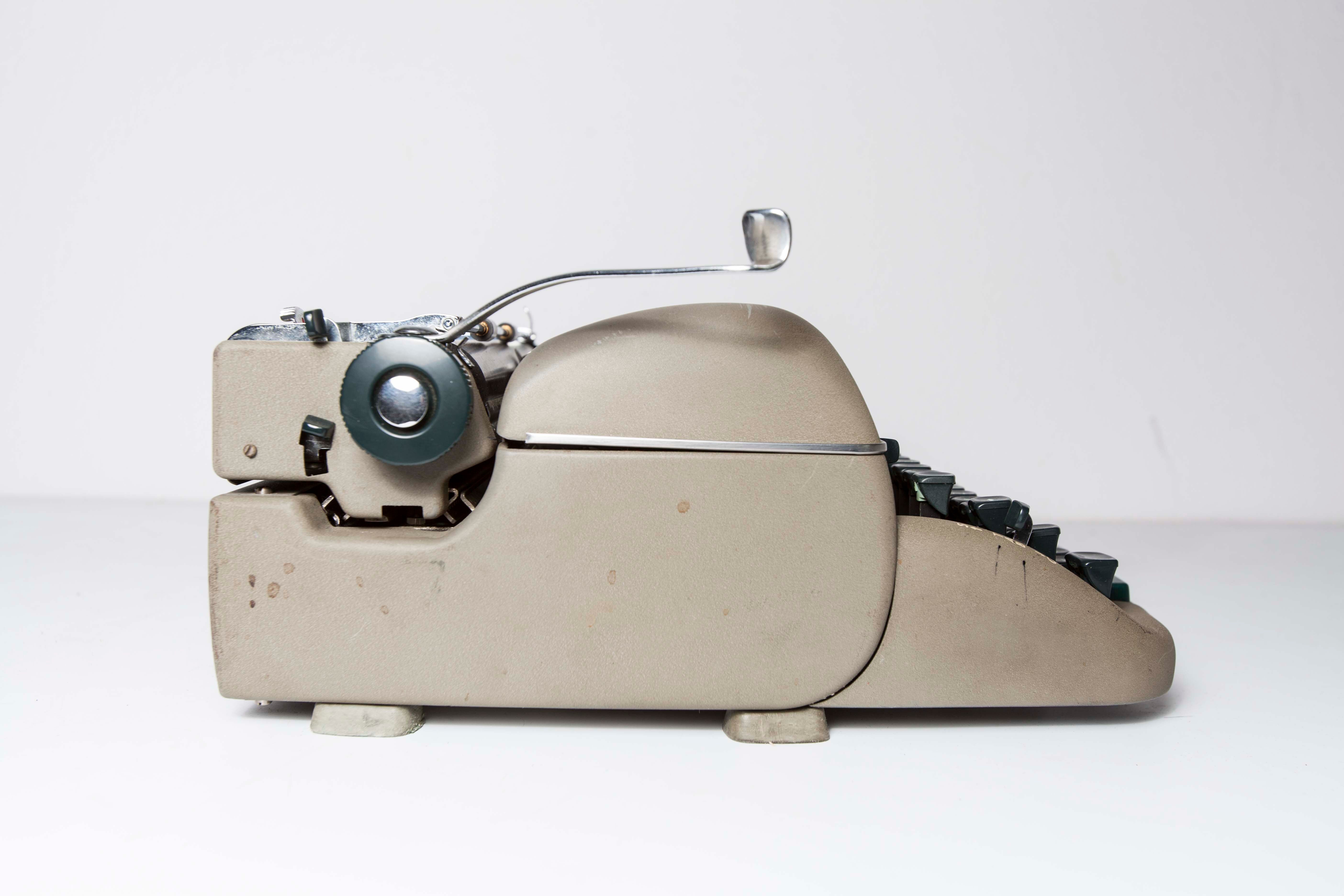 Typewriter remington Quiet Riter Miracle tab