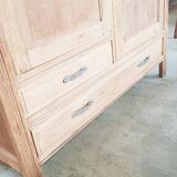 Old mirror cabinet