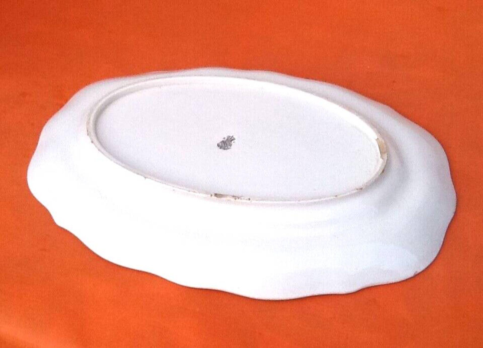 K&G (Keller & Guerin) Half-Porcelaine Lunéville Large polylobed serving dish late 19th century
