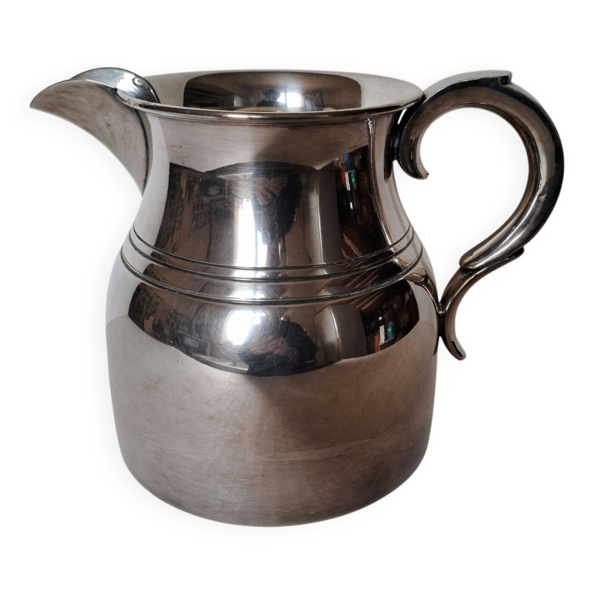 Almazan silver-plated metal jug