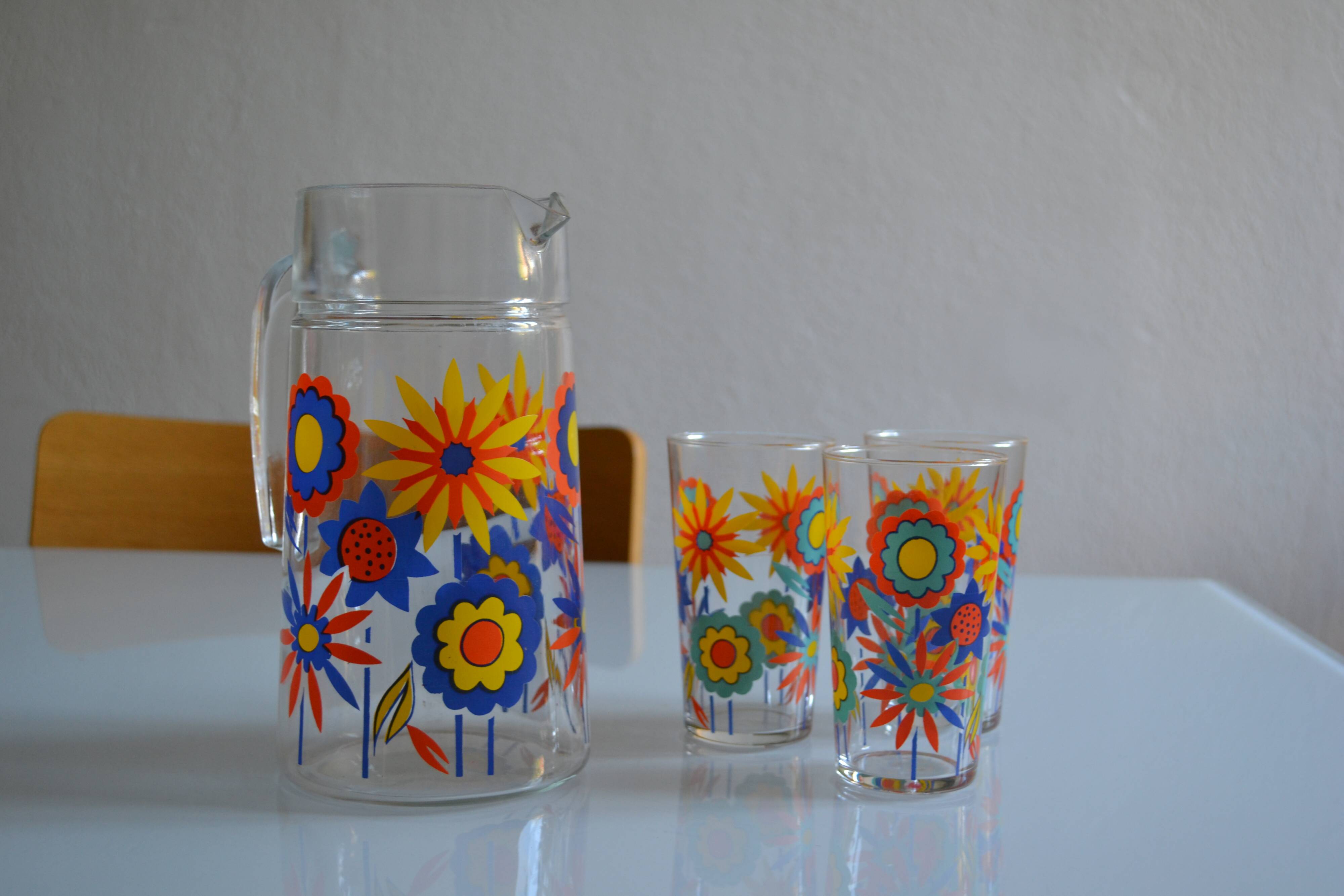 1970s orangeade service with orange flowers, 1 carafe + 3 glasses.