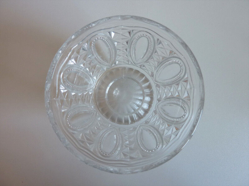 Sugar-glass chiseled glass