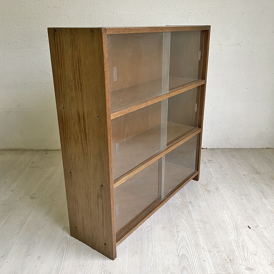 60's Vintage Library