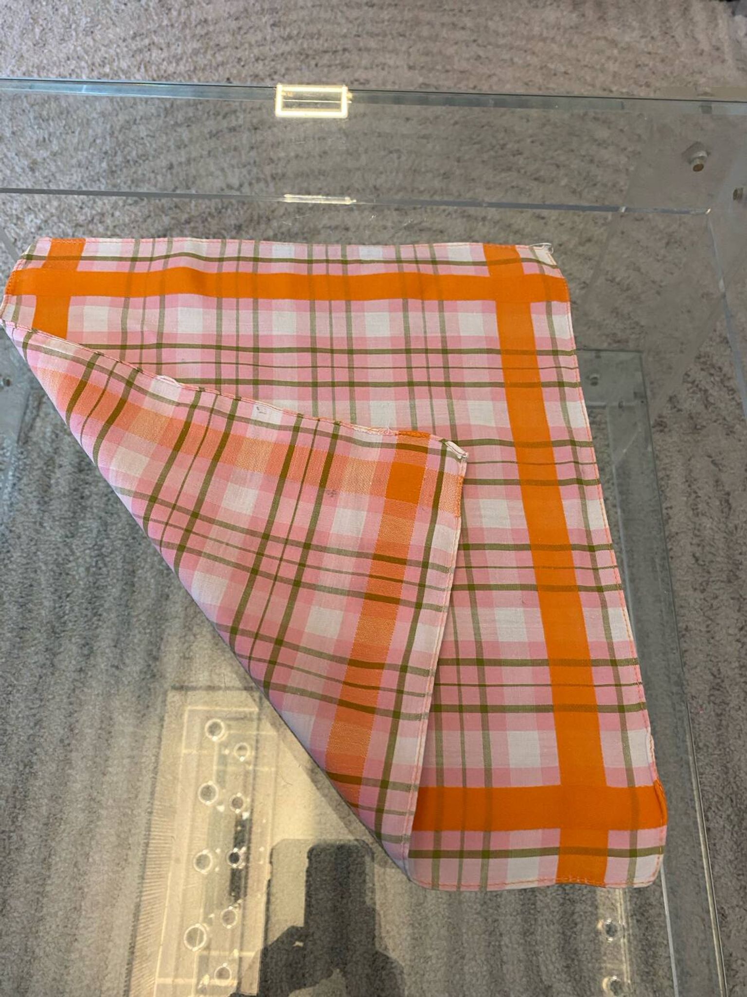 Large vintage pop handkerchief 70