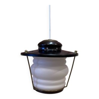 Opaline suspension in Scandinavian design from the 1950s.