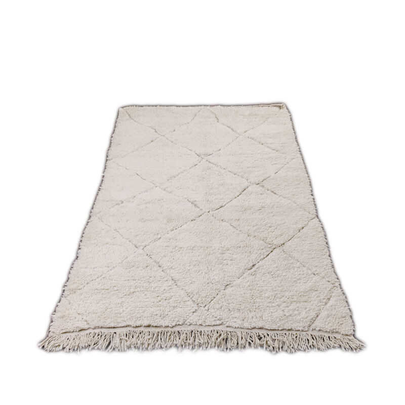 Moroccan carpet white diamonds