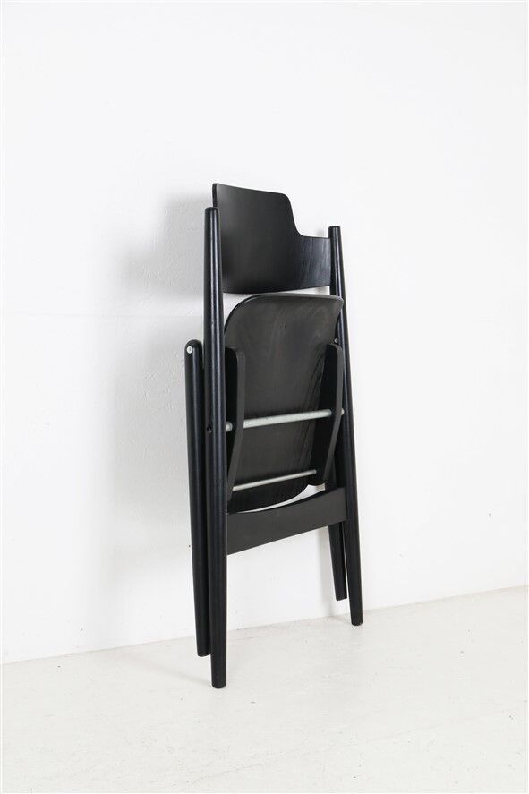 Black Mid Century “SE18” folding chair by Egon Eiermann for Wilde + Spieth
