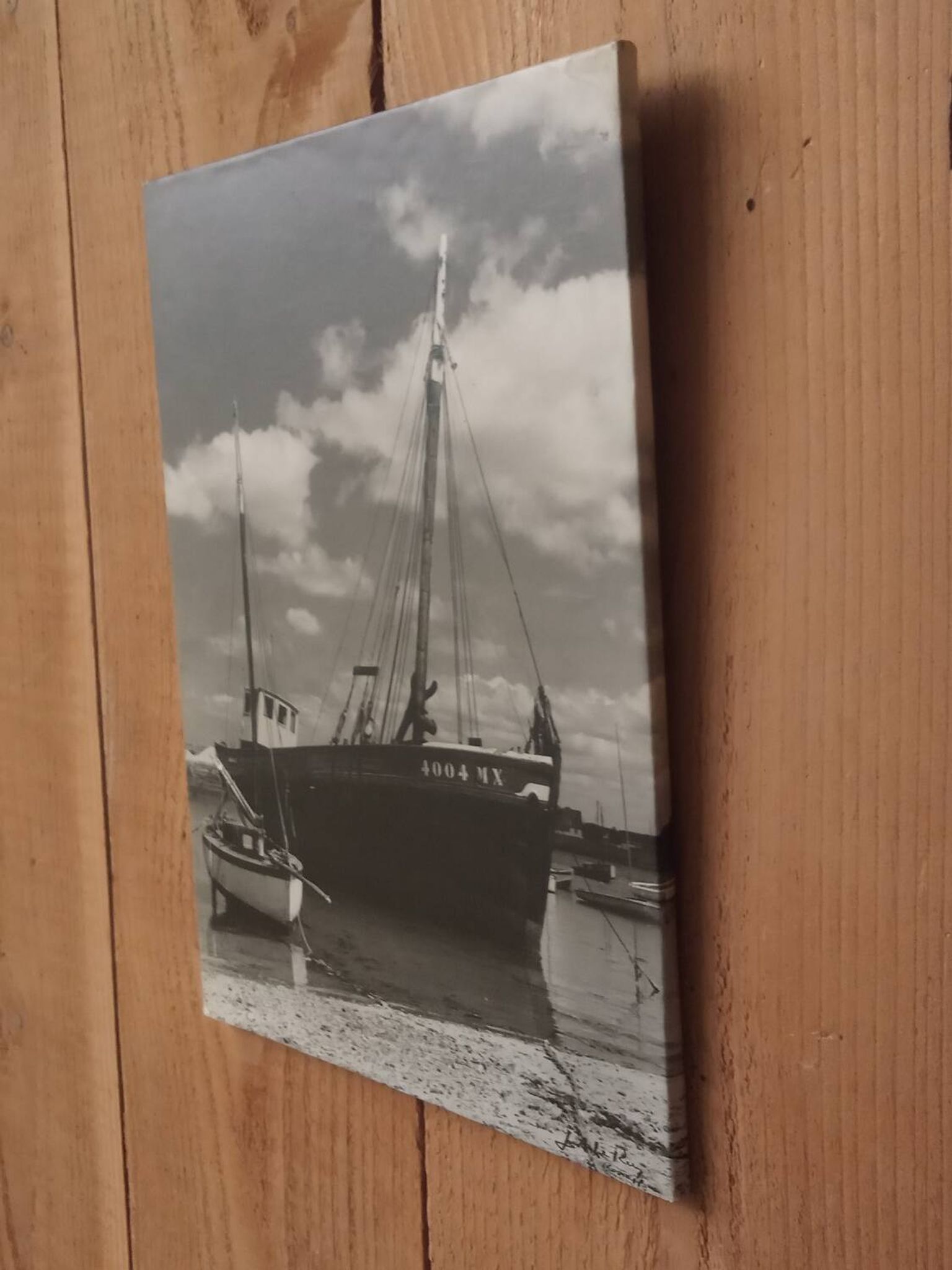 Photo d'un bateau à Roscoff, années 50