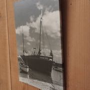 Photo d'un bateau à Roscoff, années 50