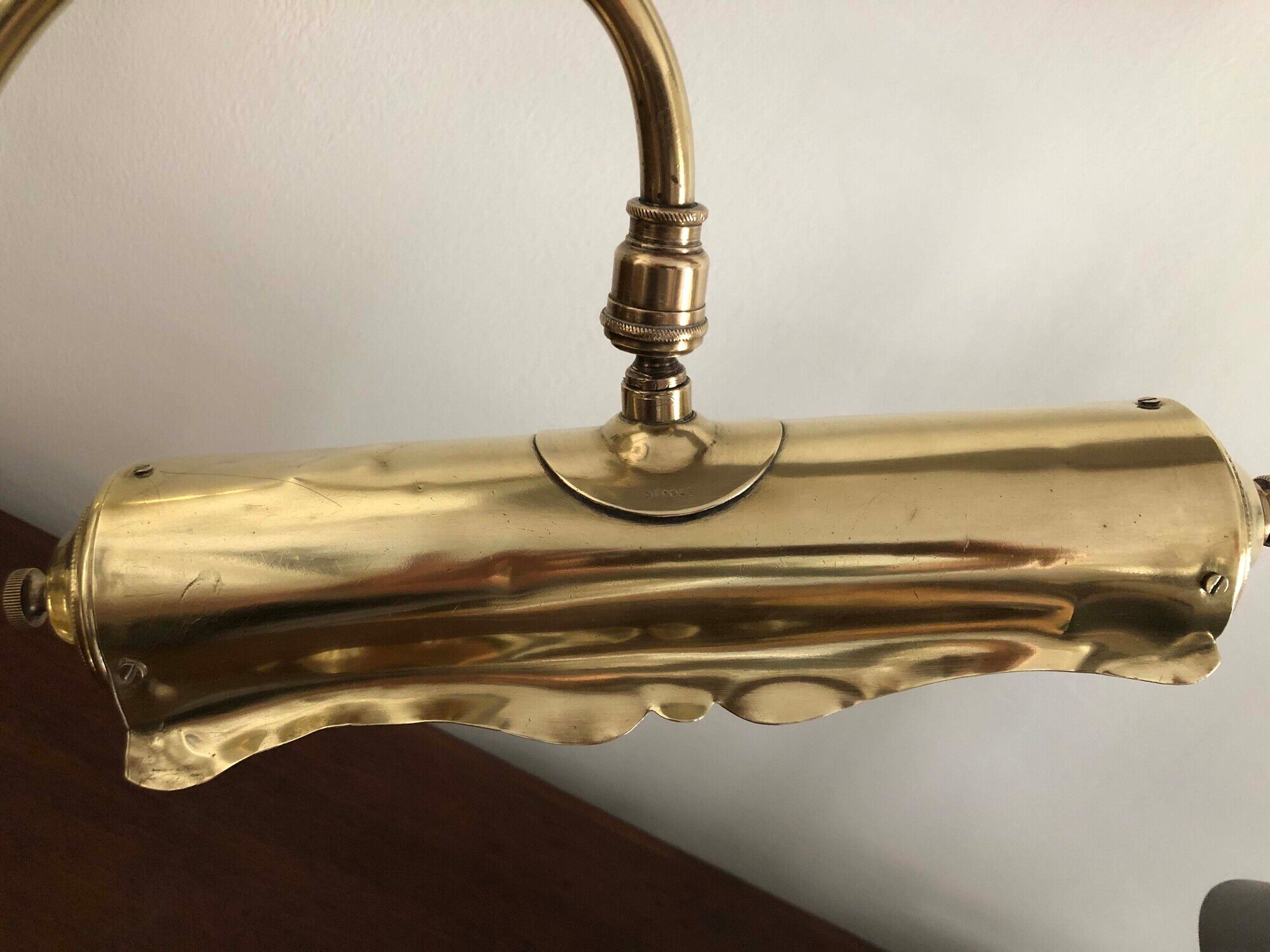 Articulated desk lamp called notary or brass banker 1900 - 1930