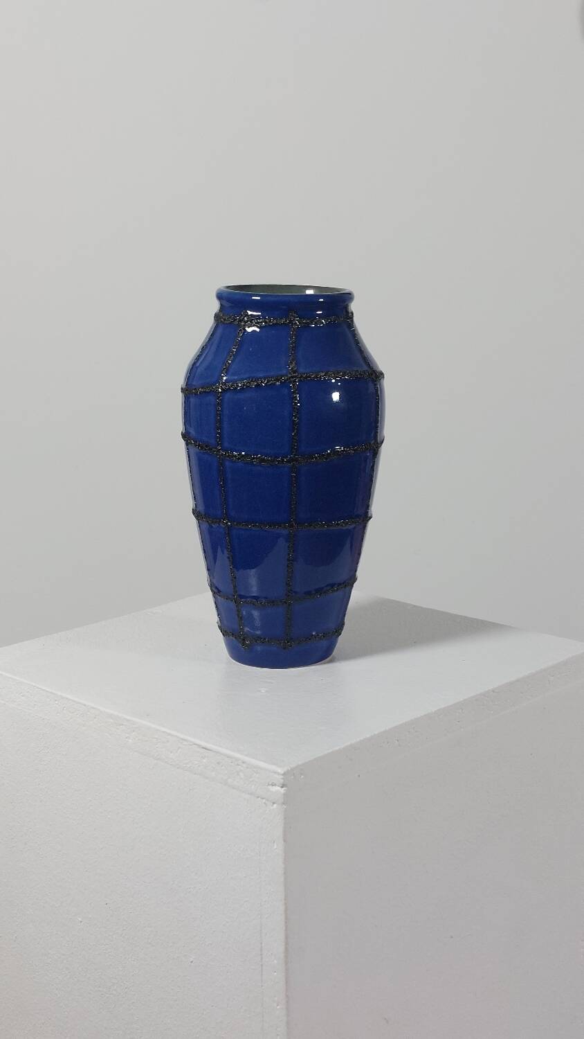Vintage ceramic vase in fat lava style, Memphis spider web.
