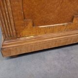 Marble top store bank