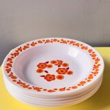 Arcopal Lotus 70s plates