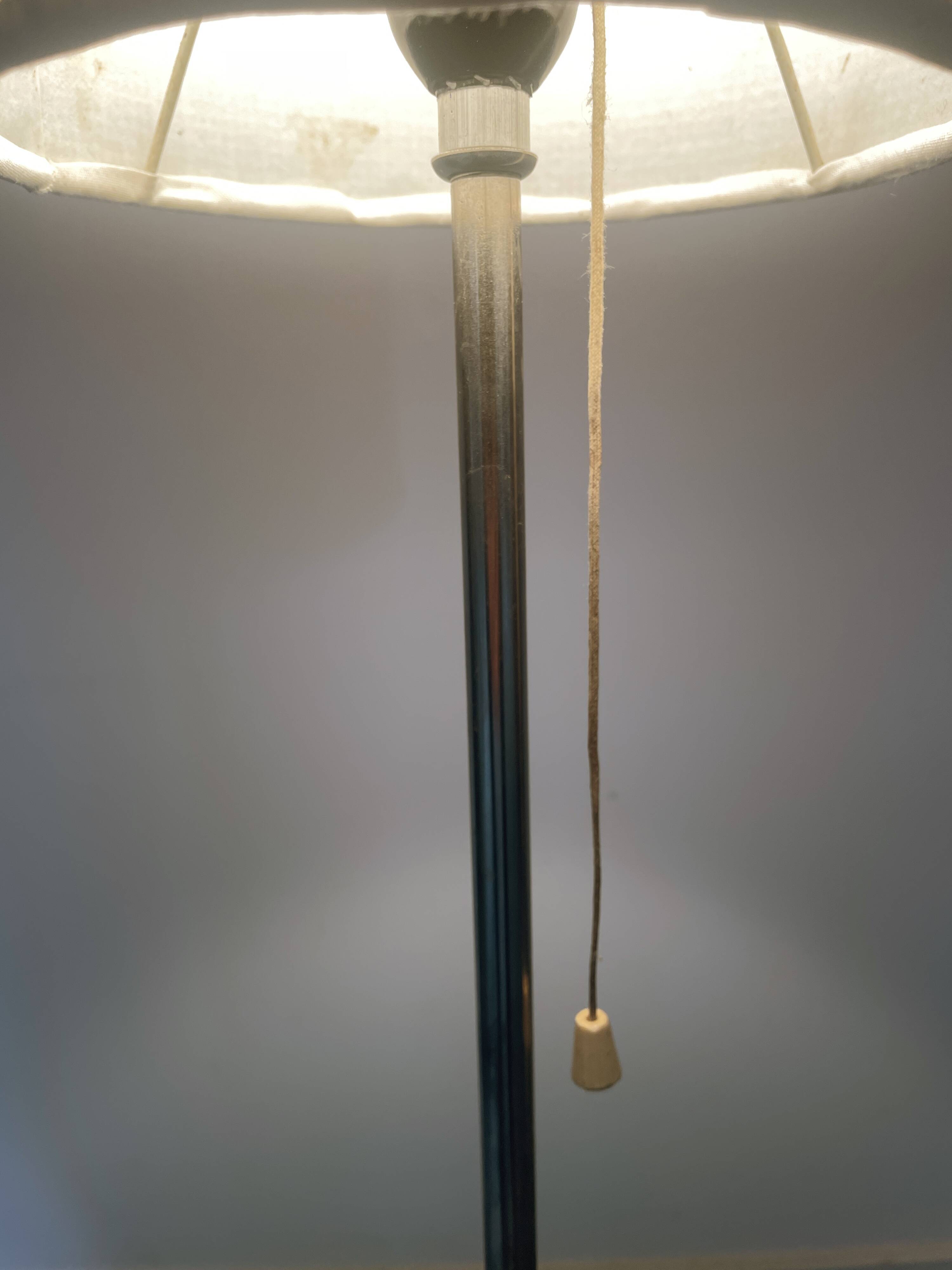 Atom Scandinavien Floor Lamp