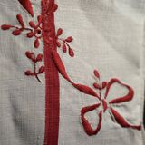 Antique tablecloth embroidered in kelsch