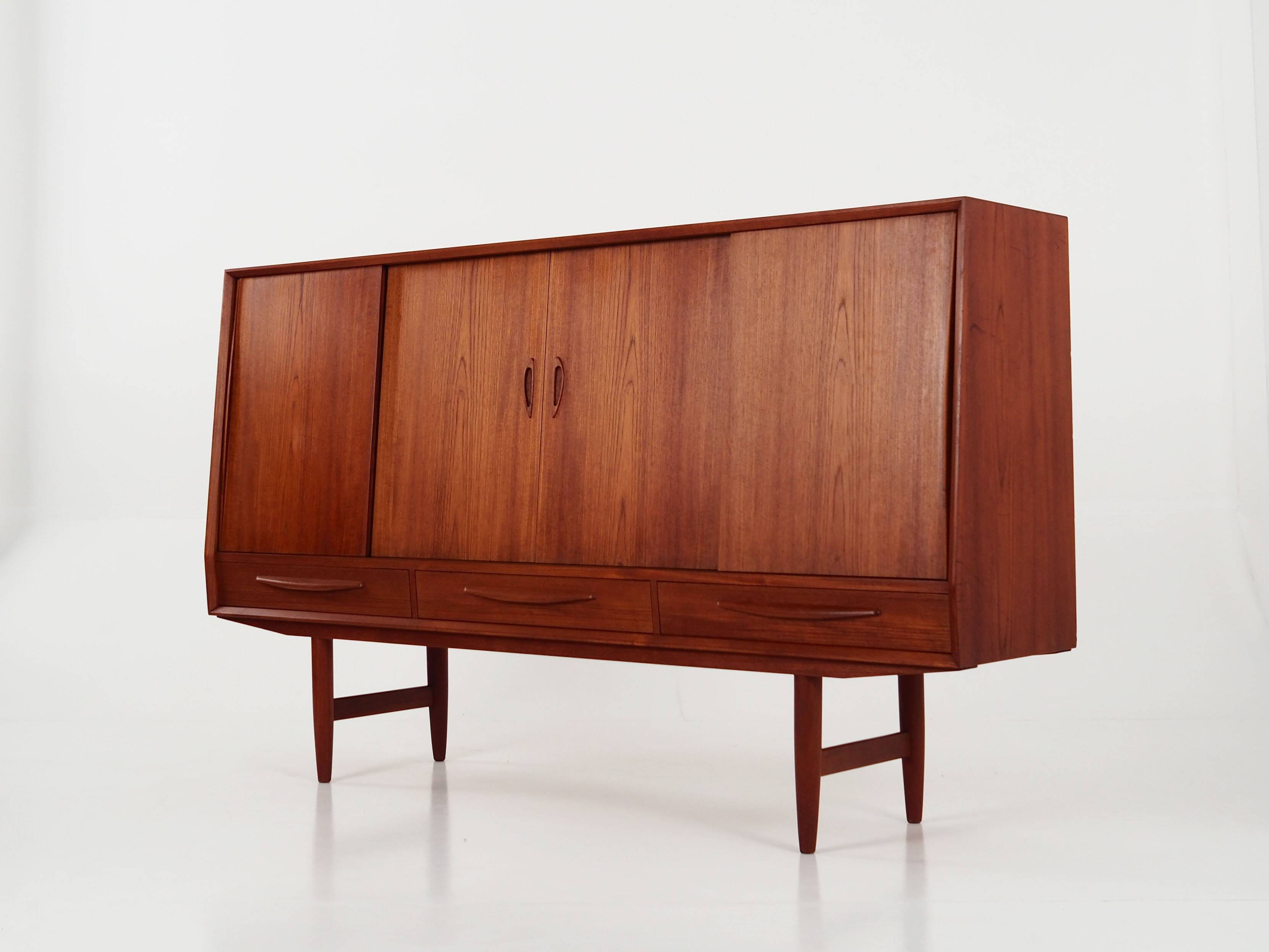 Highboard tekowy, duński design, lata 70, produkcja: Dania